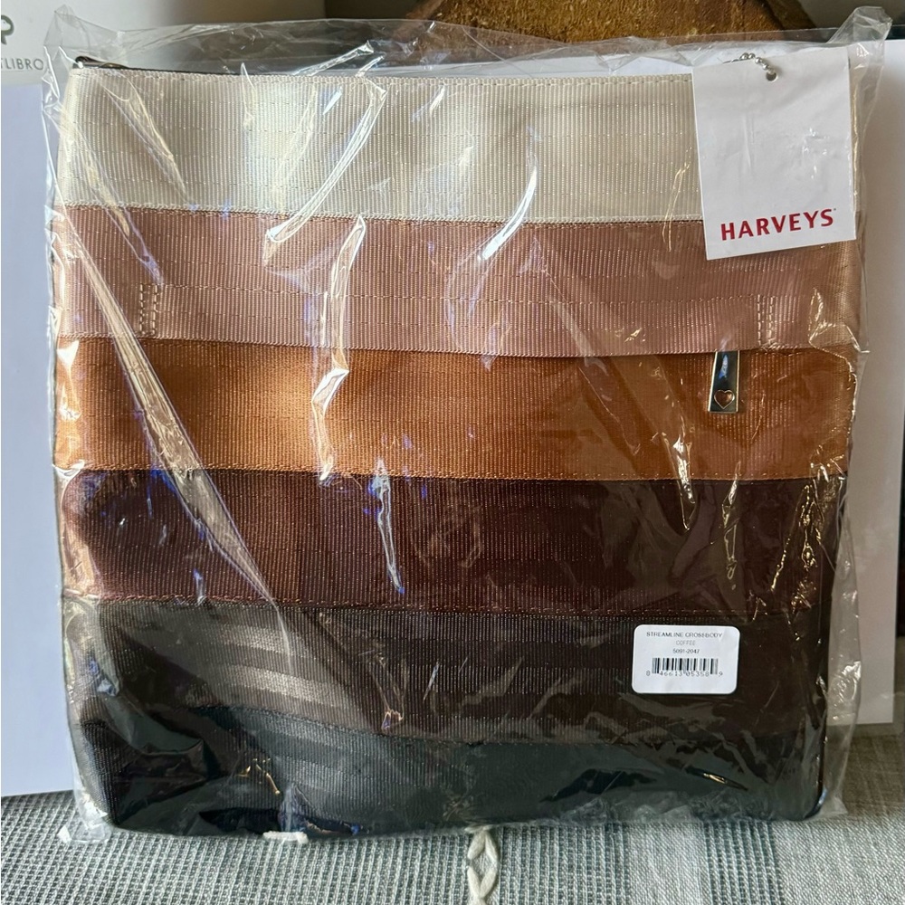 Harveys Seatbelt Coffee Streamline Crossbody